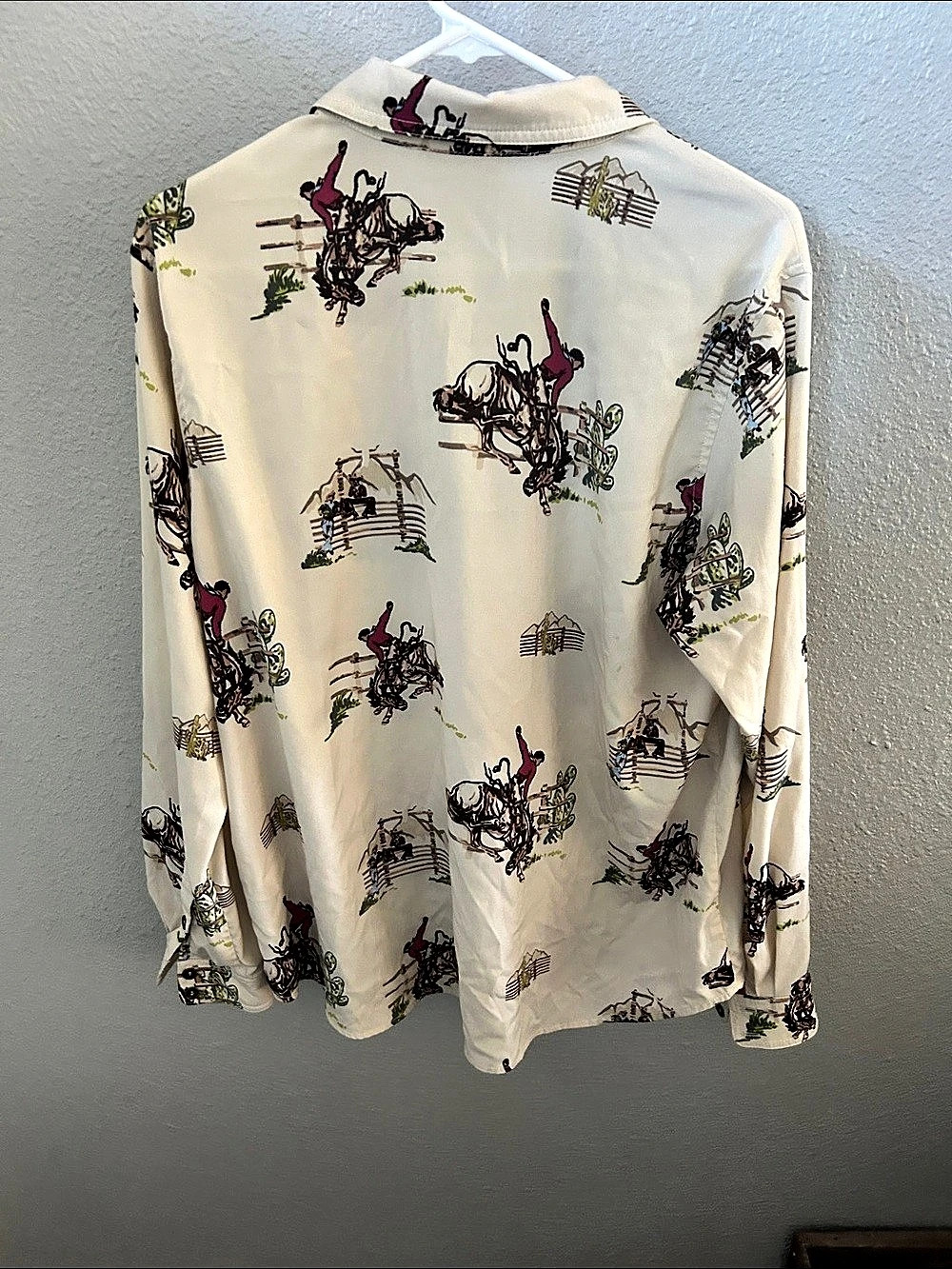 Ariat Women's Homestyle Rodeo Spur Print Button Front Shirt Homestyle Rodeo Spur - Picture 2 of 3